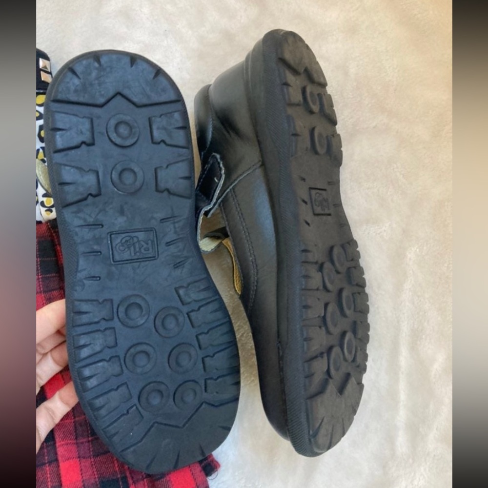 Vintage Black Mary Jane Loafers - Picture 7 of 10